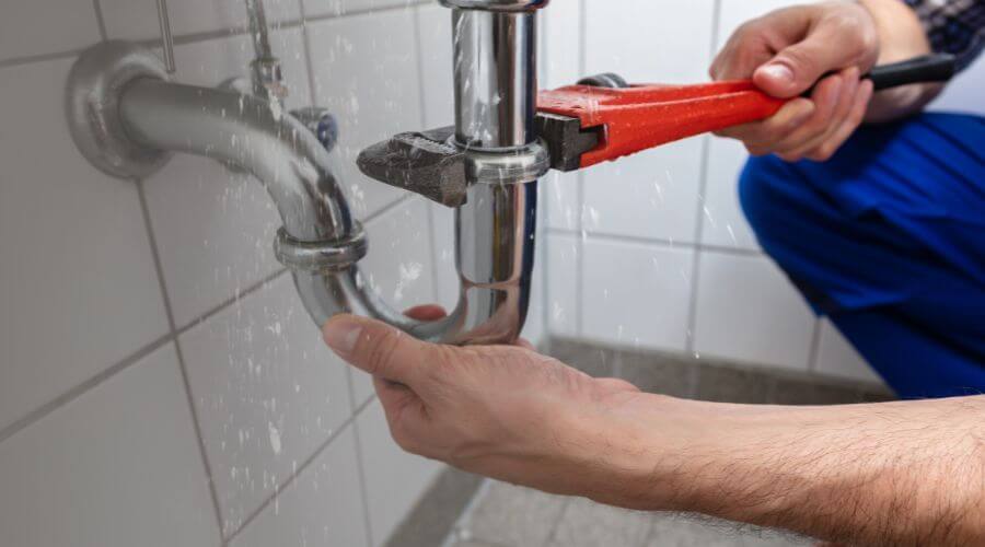 Local tankless water heater installation in D Hanis, TX